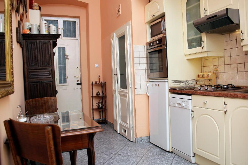 Budapest Tourist Apartments - Jozsef Koerut 部屋 写真