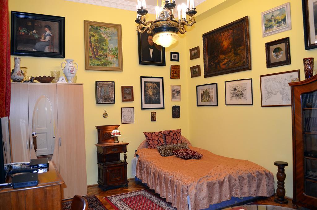 Budapest Tourist Apartments - Jozsef Koerut エクステリア 写真